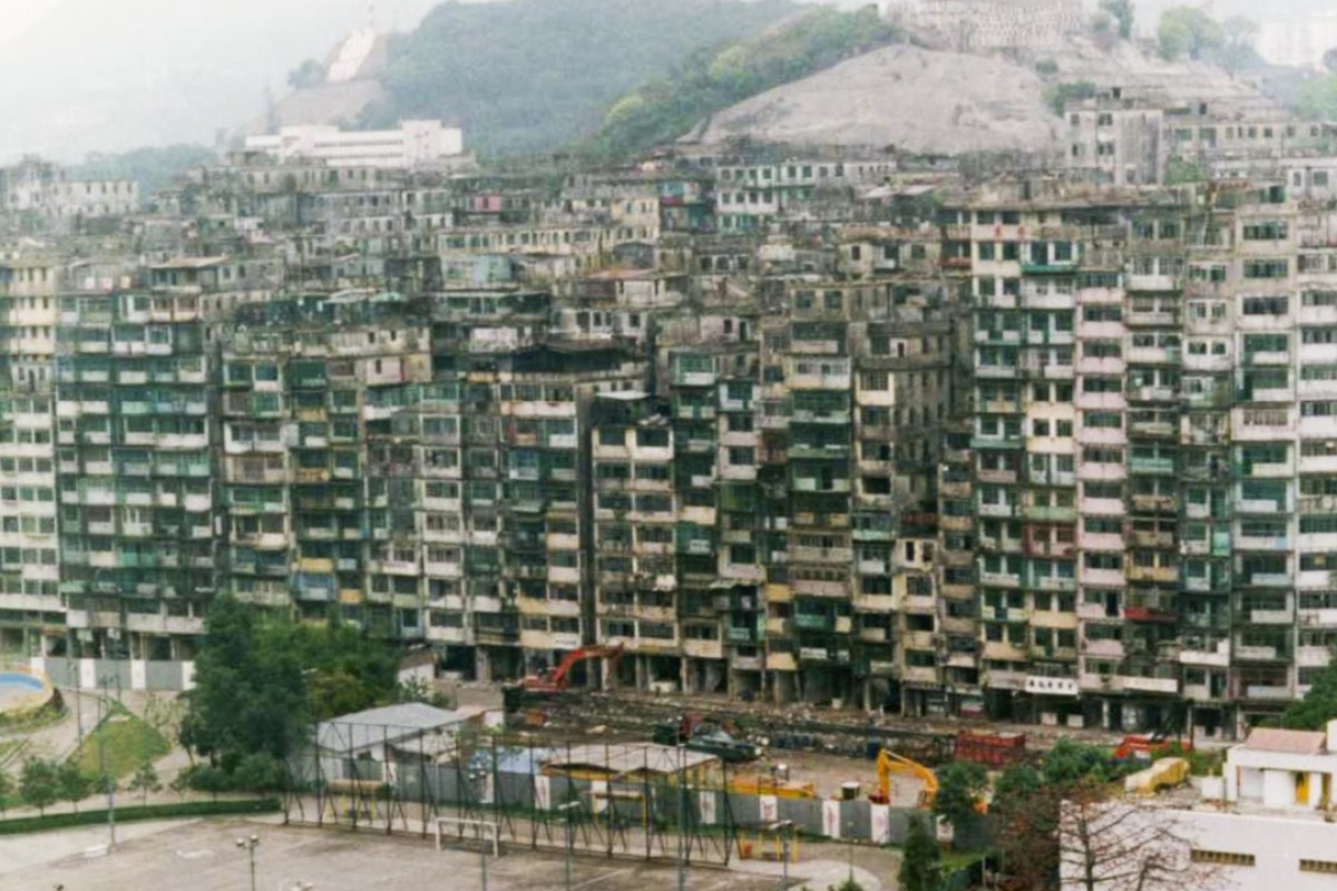 city of darkness life in kowloon walled city